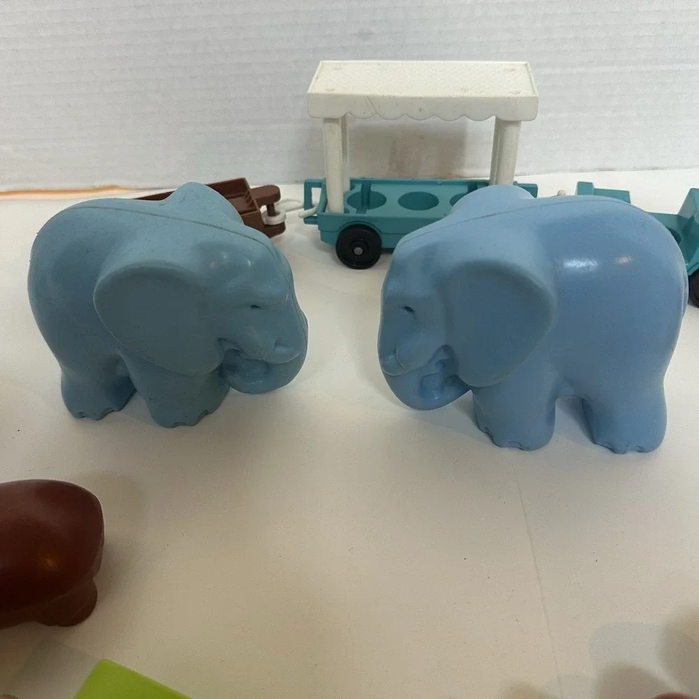 Fisher Price 1984‎ Little People Play Family Zoo #916 Vintage